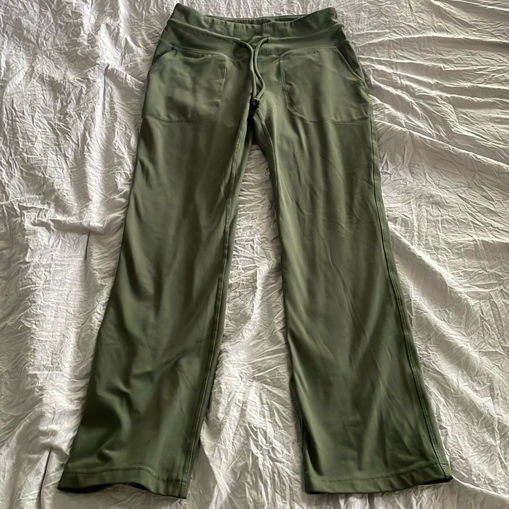 Mondetta Performance Luxury Athletic Pants Olive Green  Size S